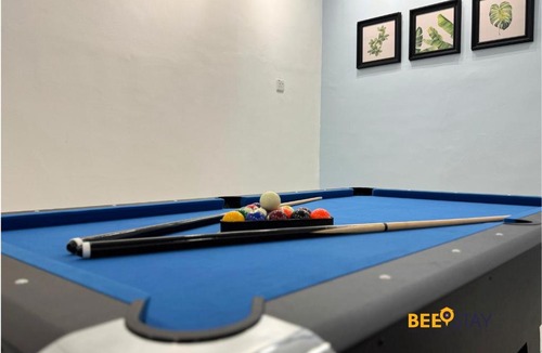 Larut House | Taiping 3 Storey House Spacious 12 Pax Pool Table&Netflix