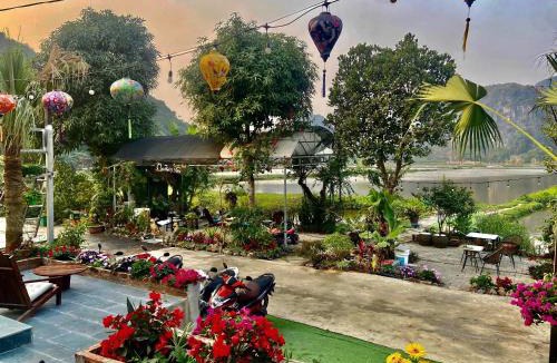 Hoa Lu House | Tam Coc Mountain View Homestay