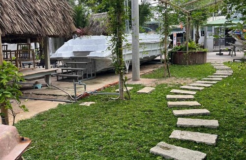 Tay Ninh Hotel | Tam duc villa San vuon