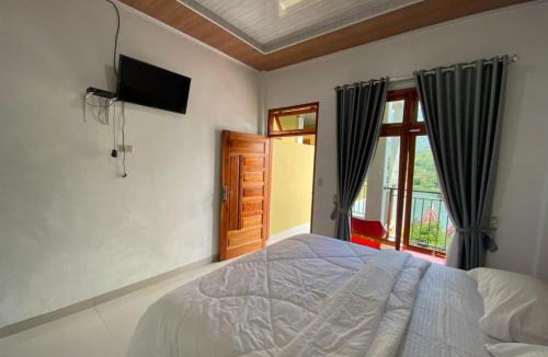 Tuk Tuk Bed & Breakfast | Tama View