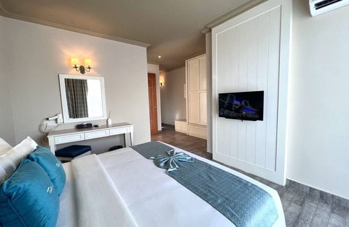 Port Dickson Hotel | Tasik Villa International Resort