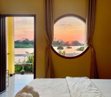 Don Det Hotel | Tena Don Det Sunset Guest House