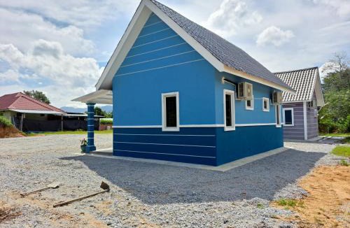 Kampung Banggol Batu House | Teratak Sumayyah 2 - For Islam only - Pondok Lenggong
