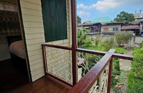 Wachira Phayaban House | Thairin House Old town Bangkok