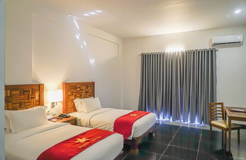 Kampot Hotel | Thansur Sokha Hotel