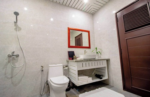 Kampot Hotel | Thansur Sokha Hotel
