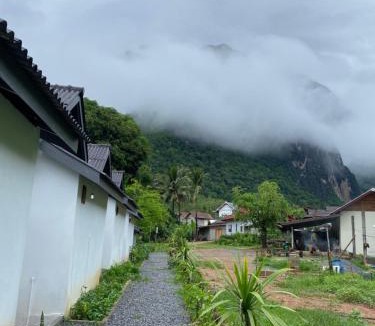 Nong Khiaw House | Thavisok Guest House