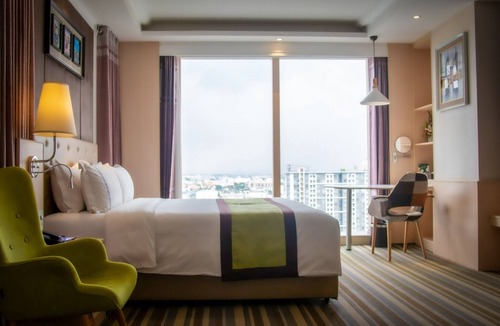 Chom Phon Hotel | The Bazaar Hotel
