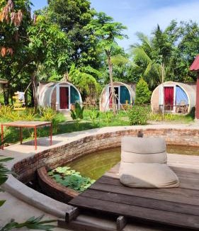 Kampot Hostel | The Bear Bungalow