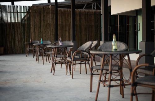 Don Sak Hotel | The Blue C Donsak