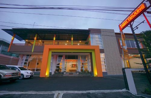 Wonosobo Hotel | The Cabin Tanjung Hotel Wonosobo