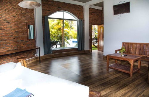 Svay Pao Hotel | The Coconut House Villa