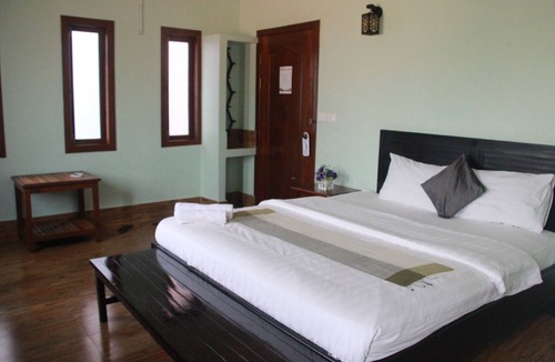 Svay Pao Hotel | The Coconut House Villa