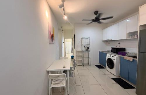 Pudu Apartment | The Continew Residence by Blue Sky