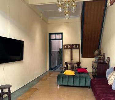 China Town Apartment | The Courtesan at Yaowarat, townhome 80 Sqm