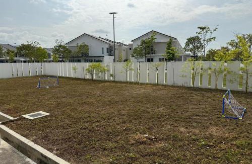 Kuala Langat District House | The Cozy Stay