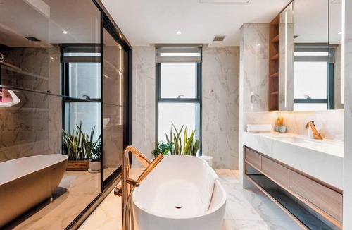 Thu Thiem Hotel | The Crest Residence Luxury by Metropole