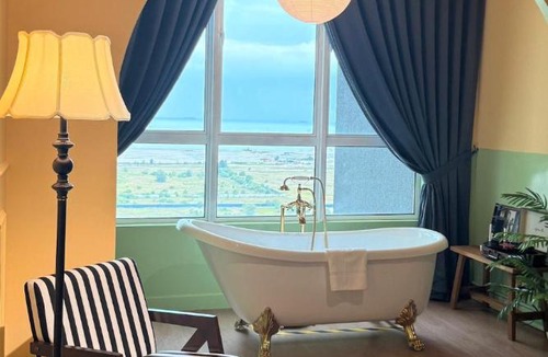 Malacca City Apartment | The Dopa Parlour at Amber Cove by Zenith Homestay
