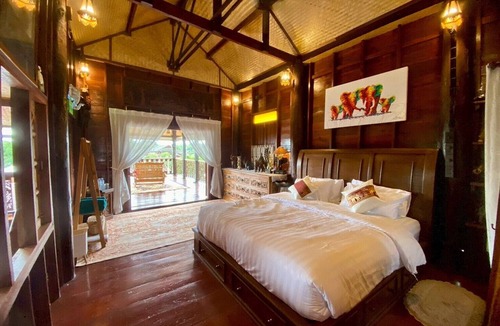 San Pa Thong Resort | The Elephant House and Pool Villas