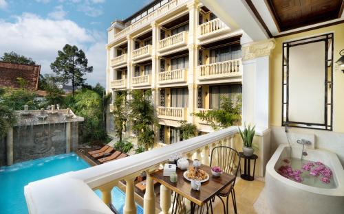 Siem Reap Hotel | The Elephant