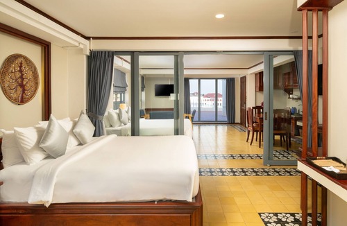 Siem Reap Hotel | The Elephant