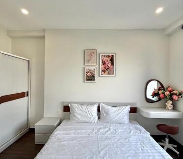 Thuan An Apartment | The Emerald Gofl View