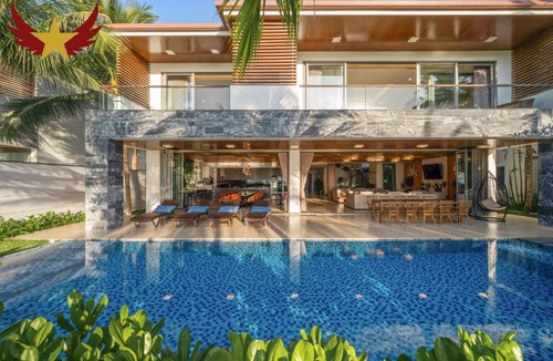 Ngu Hanh Son Villa | The Five Stars Villa 8 Bedrooms Beachfront