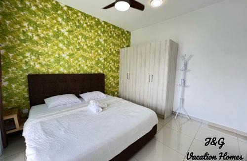 Sekudai Apartment | The Garden by J&G - FREE WiFi & Netflix