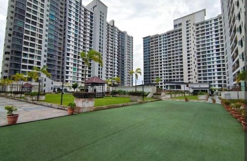 Sekudai Apartment | The Garden Comfort Couple Room W Balcony By STAY