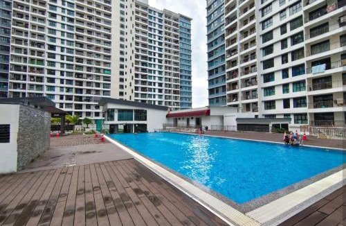 Sekudai Apartment | The Garden Modern 4 Pax Room With Balcony By STAY