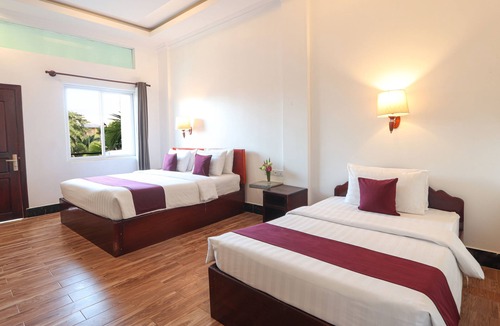 Sangkat Sla Kram Resort | The Garden Park by Lucky Courtyard