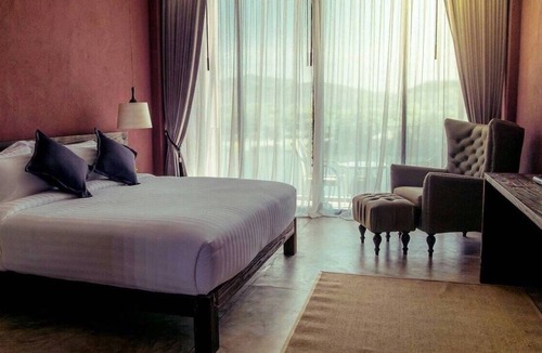 Kanchanaburi Hotel | The Glory River Kwai Hotel