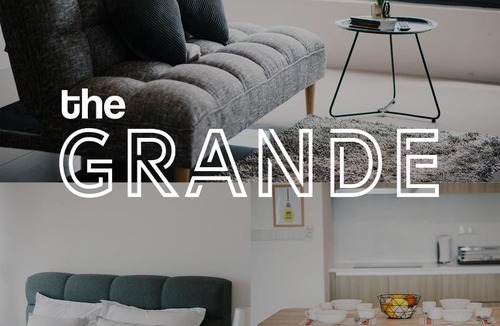 Downtown George Town House | The GRANDE @ Tropicana 218 Macalister