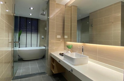 Tanjong Bidara Apartment | The Honeymoon Haven - 99 Residences