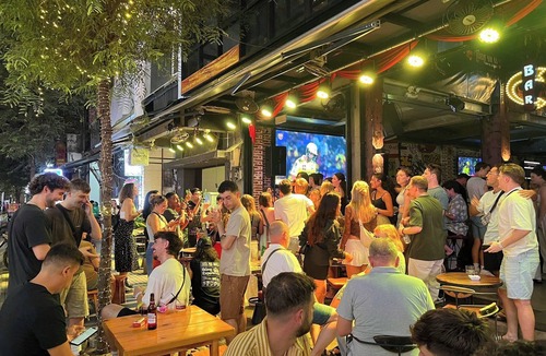 Downtown Ho Chi Minh City Hotel | The L'anmien Saigon: Cozy Service Apartment & Vibrant Hostel - Heart of Saigon