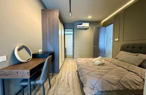 Taman Charming Apartment | The Luxury Podium3R2B, 8pax YPM103