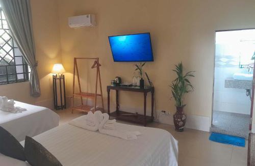 Kampot Hostel | The Magic Sponge