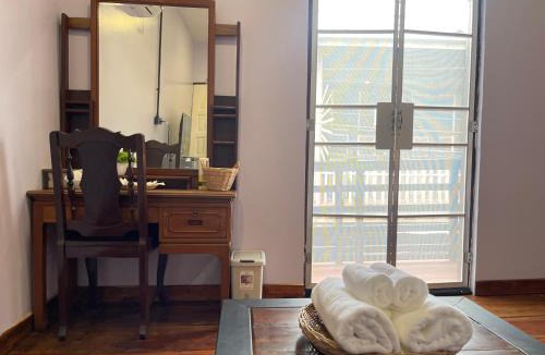Bang Phra Hostel | The Memory Hostel