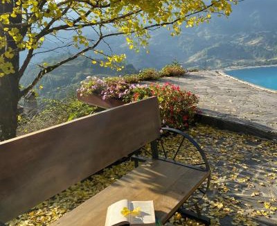 Sa Pa Resort | The Mong Village Resort & Spa