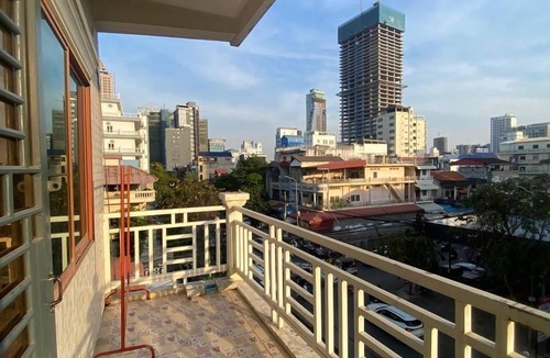Chamkar Mon Apartment | The Moonvine on 360