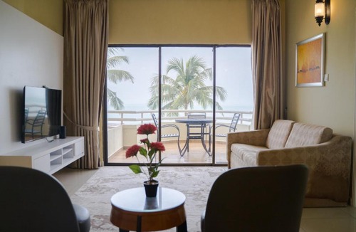 Si Rusa Apartment | The Oasis, Regency Tanjung Tuan