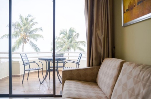 Si Rusa Apartment | The Oasis, Regency Tanjung Tuan