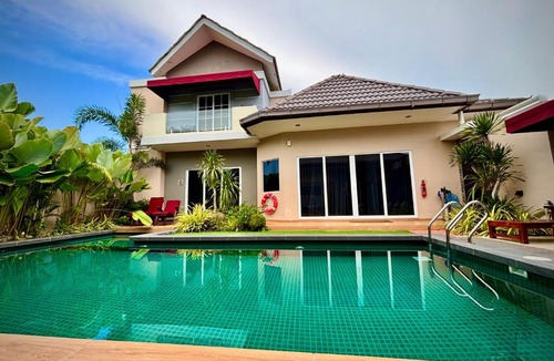 Kampung Kedawang Villa | The Paddy Field - Private Pool Villas
