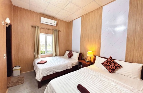 Phong Nha Hostel | The Palm Lodge