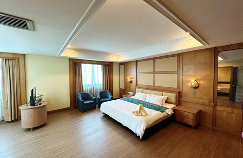 Sibu Hotel | The Paramount Hotel