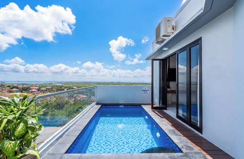 Mumbul Villa | The Peak 8 Villa Nusa Dua Bali - 20 Min to airport and popular beaches.