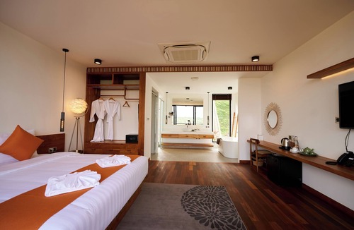 Sen Monorom Resort | The Pine Mansion