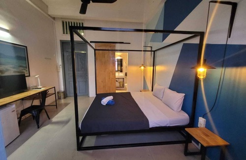 Svay Pao Hostel | The Place Hostel & Rooftop Bar