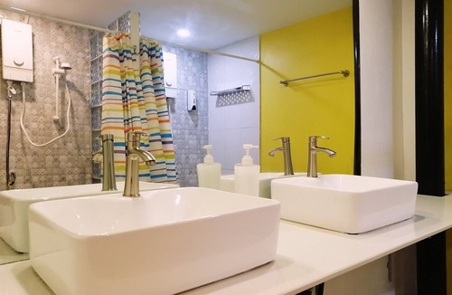 Svay Pao Hostel | The Place Hostel & Rooftop Bar