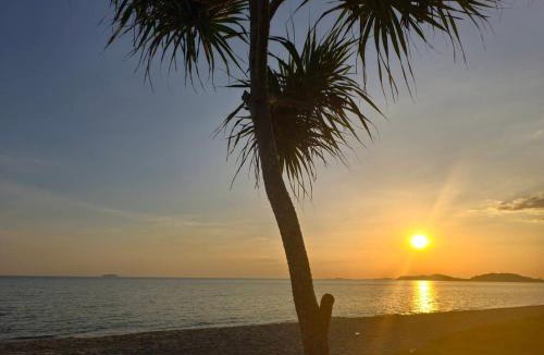 Kram Hotel | The Princess Beachfront Resort